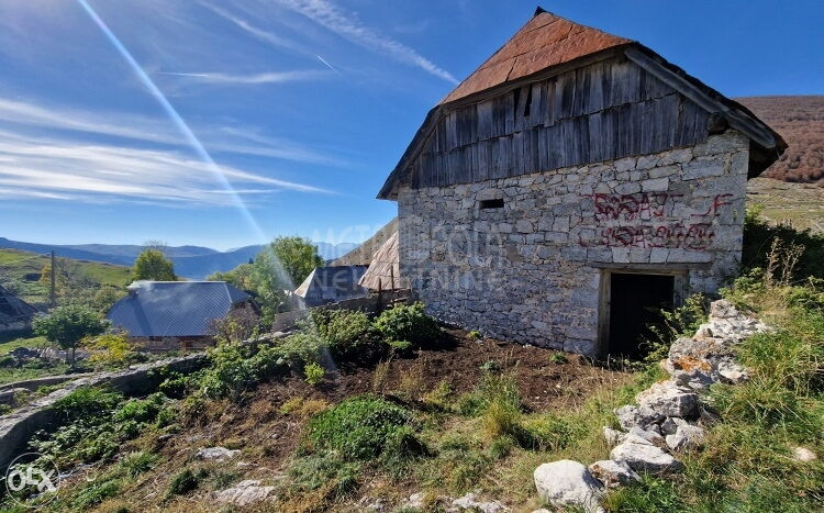 Objekat sa dvorištem, Lukomir, Bjelašnica