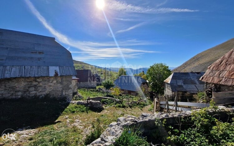 Objekat sa dvorištem, Lukomir, Bjelašnica