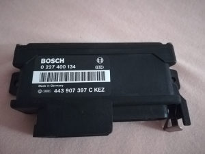Upravljacka jedinica-elektronike audi 80 90 100 c4 2.3