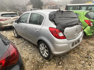 Opel corsa 1.3 2014 dijelovi 063/117-176  063/992-835