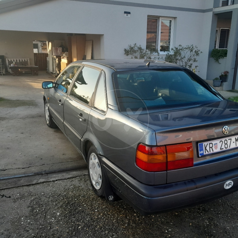 Volkswagen Passat delfin Hr table
