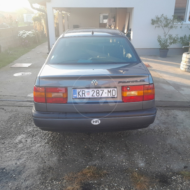 Volkswagen Passat delfin Hr table