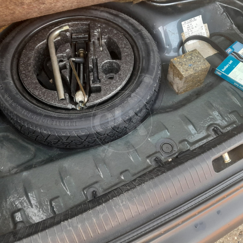 Volkswagen Passat delfin Hr table