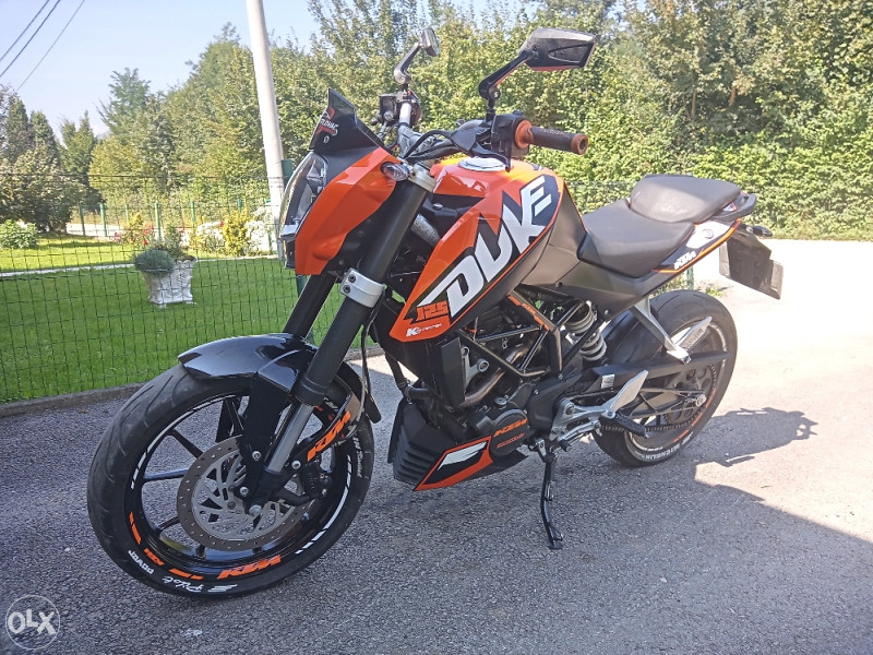 KTM DUKE 125 2012