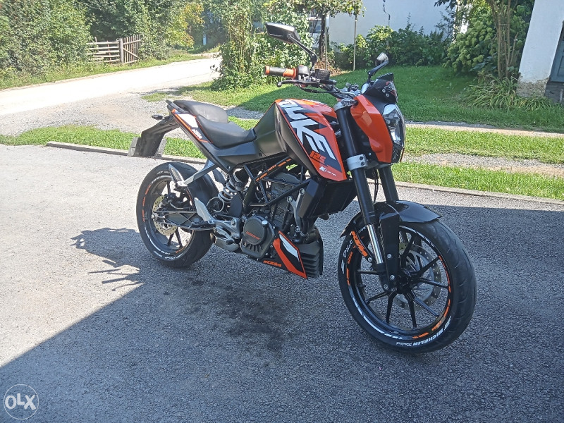 KTM DUKE 125 2012