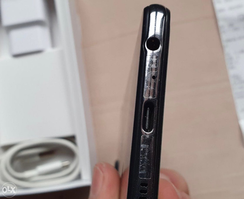 Samsung A52s 5G. 6/128 Fabricko stanje. Neka packee