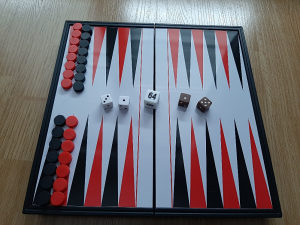 Drustvena igra TAVLA BACKGAMMON magnetna ploca 25x25cm