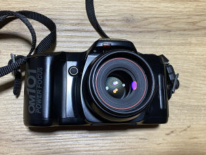 Olympus OM-101 i 50mm f2 analogni fotoaparat