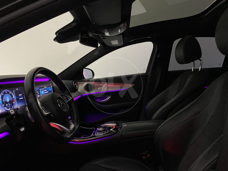 Mercedes Benz E220d 4MATIC AMG night