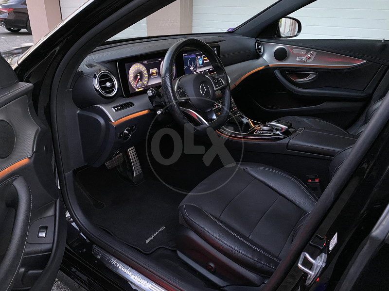 Mercedes Benz E220d 4MATIC AMG night