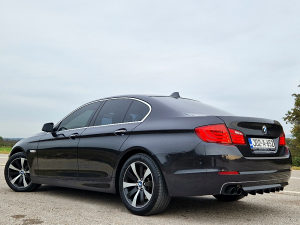 BMW 5 F10 (extra stanje) model 2011.god.