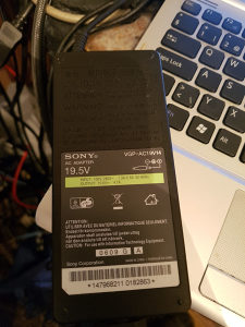 Punjač za Sony laptope i TV 19.5V , 4.7A