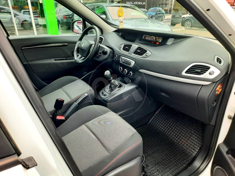 RENAULT SCENIC 1.5 dCI