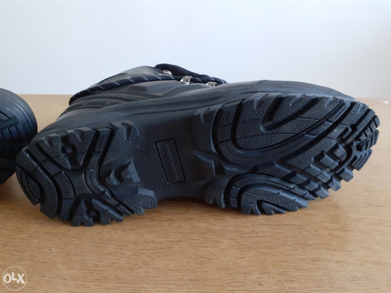 MUSKE CIPELE DUBOKE SKECHERS