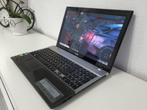 Gaming laptop Acer i7 8GB RAM NVIDIA 710M 2GB graf