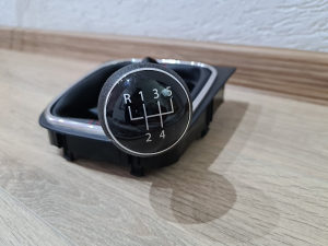 RUCICA MJENJACA ZA GOLF 5 - GOLF 6 5 BRZINA