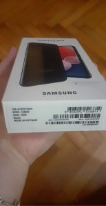 Samsung A13. Najjaca verzija. Novoo! Vakum!!
