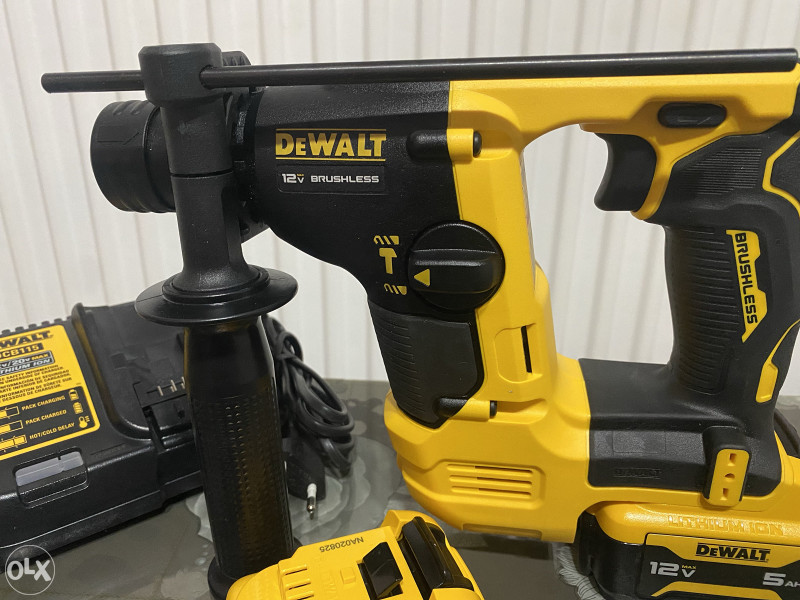 Dewalt aku busilica sds plus Xtreme DCH072 12v Set