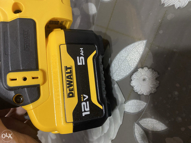 Dewalt aku busilica sds plus Xtreme DCH072 12v Set