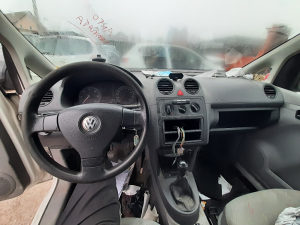 VW CADDY 2008 INSTRUMENT TABLA AIRBAGOVI POJASEVI