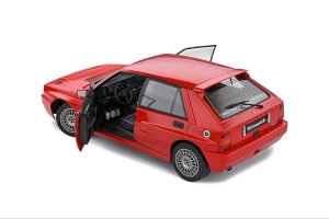 Lancia Delta HF Integrale 1/18 maketa autic model