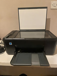 HP Deskjet F2420 Štampač, skener i kopir