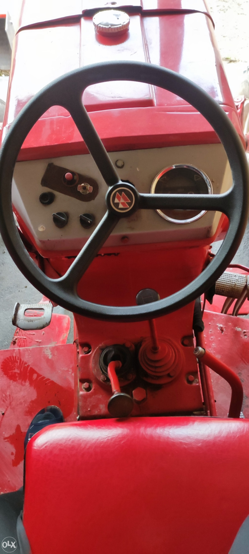 Traktor international 523