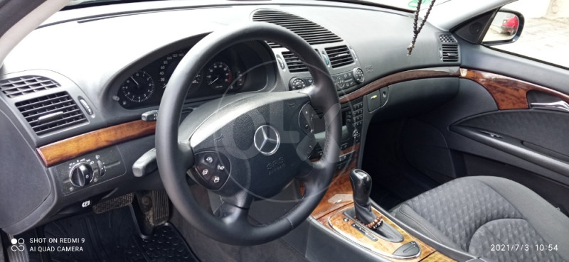 Mercedes-Benz w211