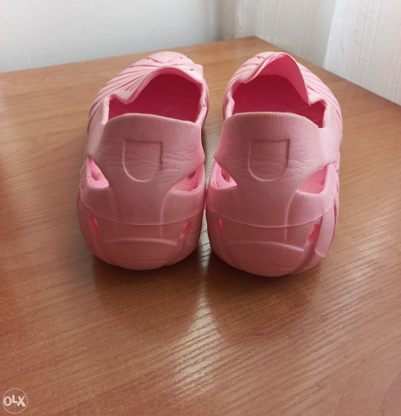 Zenske papuce za plivanje i plazu 39 roze gumene