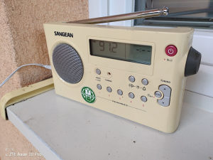 Radio Tranzistor Sat Alarm SANGEAN