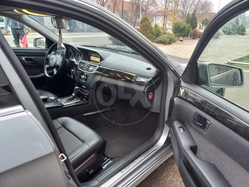 Mercedes-Benz E 220 2009 god TOP MOZE ZAMJENA