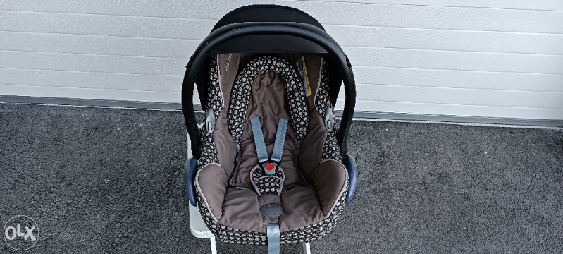 Capote Maxi-Cosi 0+ Cozy - Urban Taupe - Pour Siège Auto Groupe 0 - Protection Soleil Partielle - Ouverture Poignée