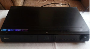 Dvd blu ray player od kućnog kina LG HB905PA