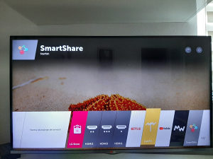 LG smart TV 42