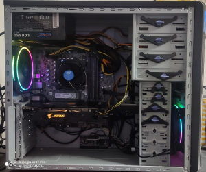 Gaming racunar Intel 10 gen RX 580 8GB RAM 1TB