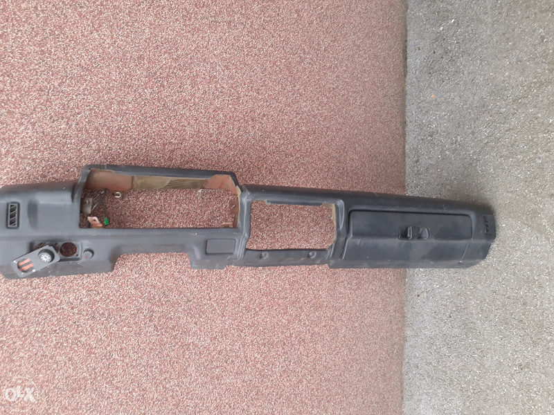 INSTRUMENT TABLA LADA NIVA Vozila Instrument table Vogošća OLX.ba