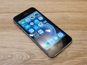 Apple iPhone 5S 16GB | iCloud Free SIM Free