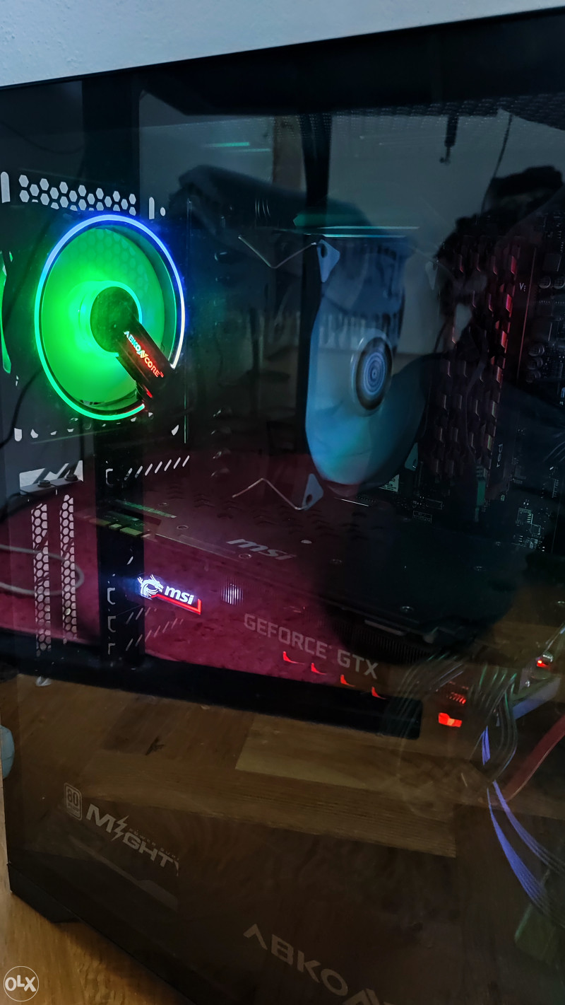 Gaming PC Ryzen 3700x 32GB GTX 1080Ti GAMING 11GB Desktop