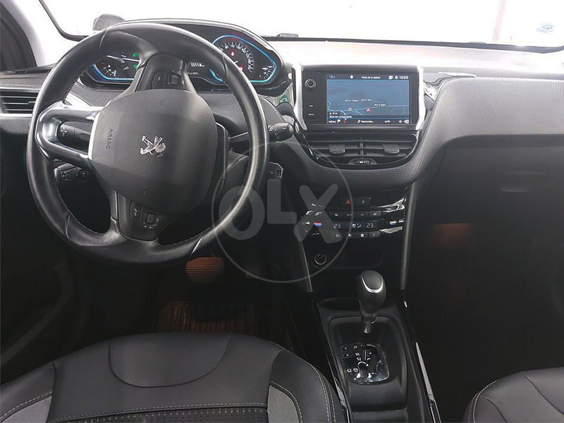Peugeot 2008 1.5 HDI Tiptronik FELINE SPORT FACELIFT
