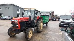 Traktor ursuz zetor kristal