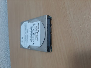 Hard disk 2,5" hdd 250GB za laptop