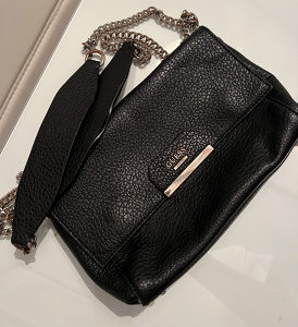 Crna Guess torba zenska