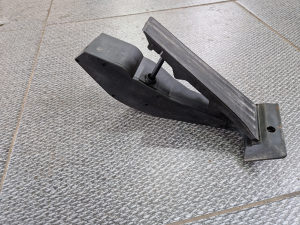 Papucica Pedala Gasa BMW E90 E91 E92 2.0D 2004-2012god