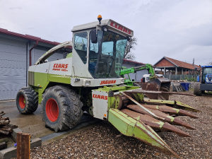 Silokombajn Claas 685 SL