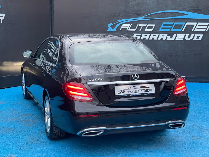 Mercedes Benz E 200 2017 g.p