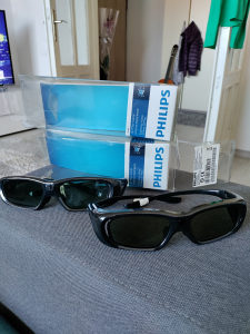 Naočale 3D Philips nove.