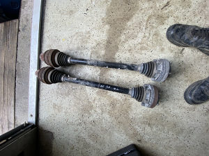 Zadnje poluosovine audi a5 quattro prednje