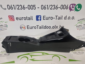 SREDNJA KONZOLA NASLONJAC ALFA GIULIETTA 10-16g ET 2019