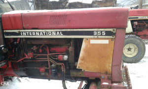 Traktor u dijelovima Internacional 955