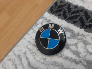 BMW znak crno plavi, 82 mm, svi modeli